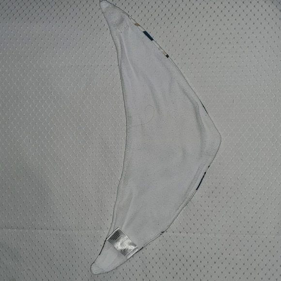 BIBS - Bundle 6 Washable Infant Bibs-Mixed Tags-5 Snap-1 Velcro - Picture 6 of 16